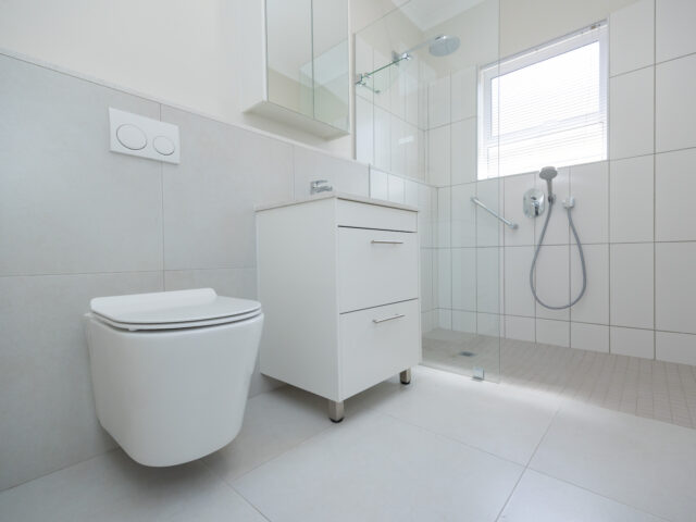 Onrus Retirement Manor | Bathroom | Faircape Life | Faircape Group